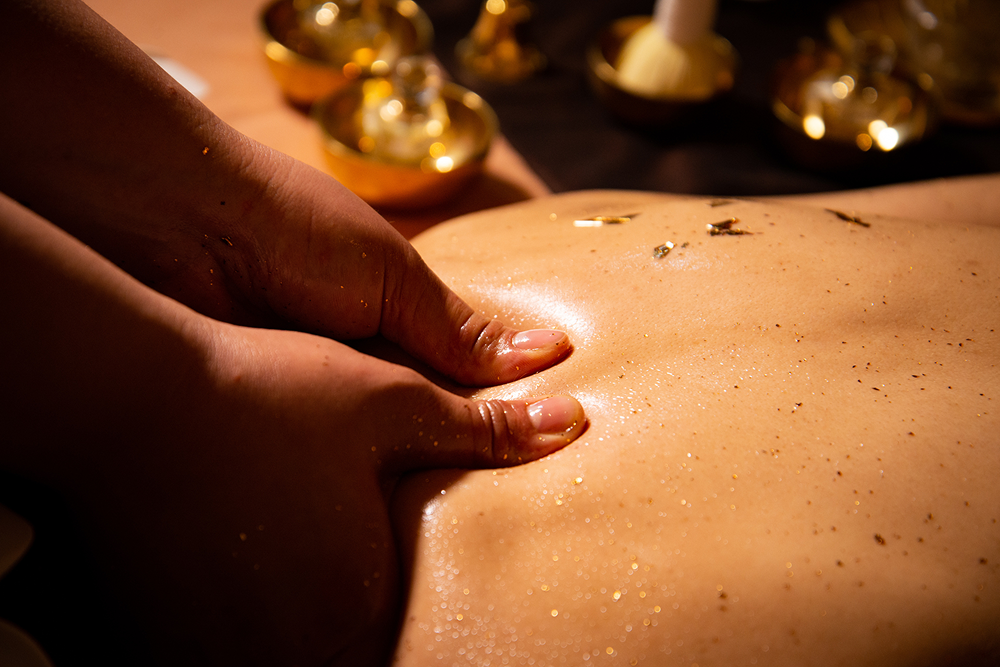 Ayurvedic-Treatment-for-Abhyanga-Ancient-Oil-Massage-Therapy-for-Complete-Wellness