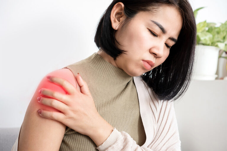 Ayurvedic Treatment for Frozen Shoulder in Bangalore: Rediscover Mobility Naturally with Ayurhealing