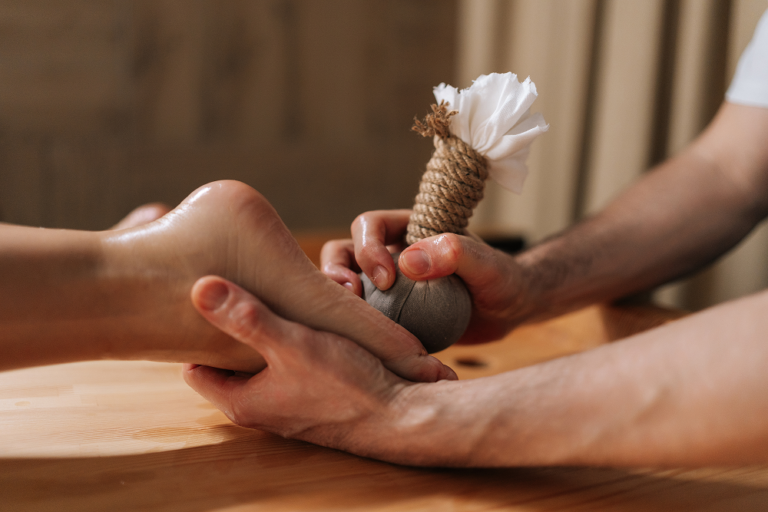 Kizhi Treatment in Bangalore – Best Ayurvedic Therapy for Joint & Muscle Pain